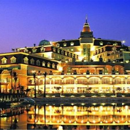 Clifford Golden Lake Hotel Фошань Экстерьер фото